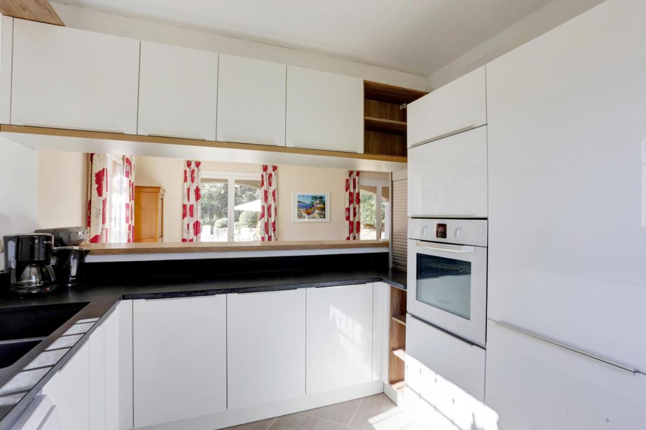Villa 8 Pers, Climatisee, Piscine Chauffee, Un Havre De Paix Sous Les Pins Parasols *
