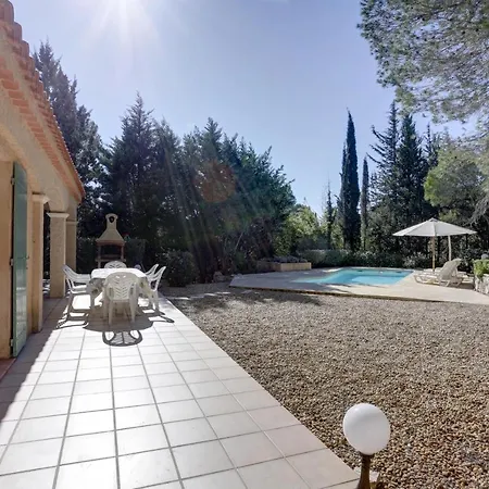 villa 8 pers, climatisée, piscine chauffée, un havre de paix sous les pins parasols Roquebrune-sur Argens Esterno foto