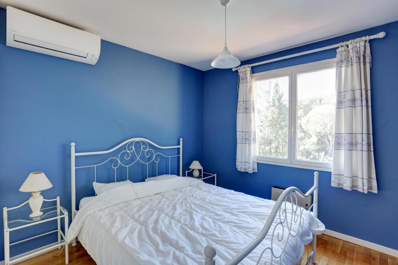 8 Pers, Climatisee, Piscine Chauffee, Un Havre De Paix Sous Les Pins Parasols Villa